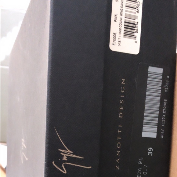 Giuseppe Zanotti Coline Wing Size 39 - Picture 2 of 6